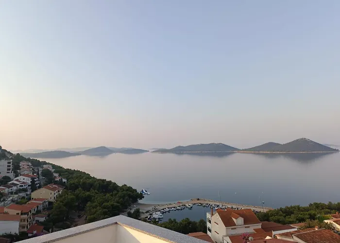 Srdarovic 3 아파트 *